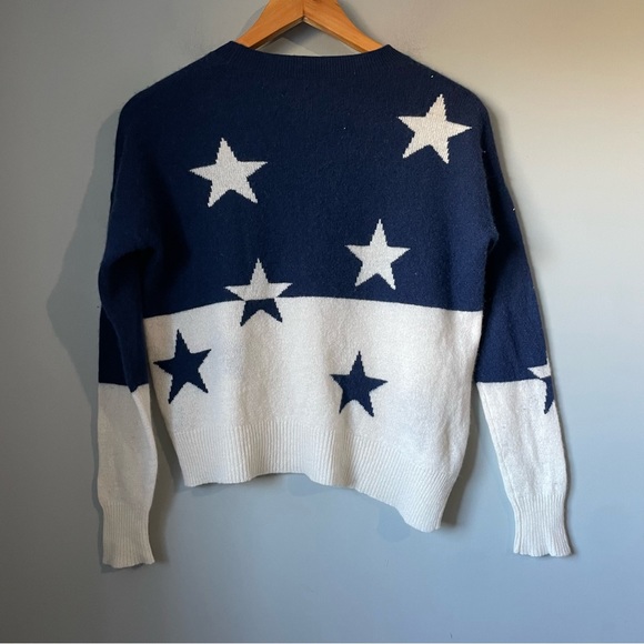 360 Cashmere Abi Asymmetrical Hem Star Print Cashmere Sweater Navy size small - Picture 15 of 15